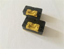 LCD+TP connector/FPC connector微針模組測試座 大電流BTB彈片微針模組：針對手機屏的測試連接器,手機屏幕微針模組檢測,屏幕測試連接器，提供解決方法或方案； 大電流BTB/FPC彈片微針模組產(chǎn)品特點：能應(yīng)對更小pitch、測試效率高、高穩(wěn)定性、能承受最大50A大電流、使用壽命更長、快速出樣、訂貨周期短。